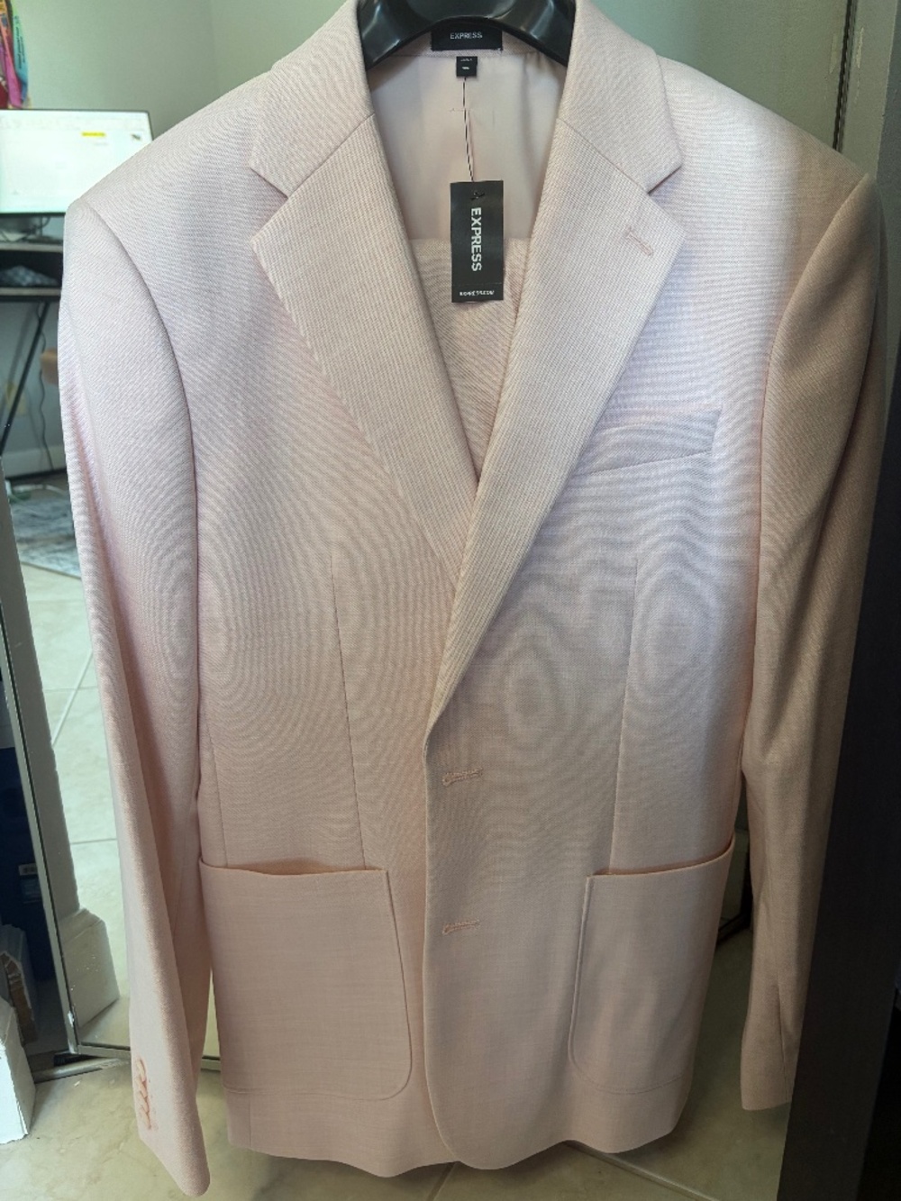 Express - Men’s - Pink Suit